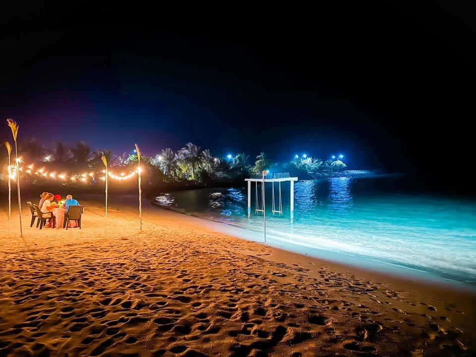 Beach, Dinner