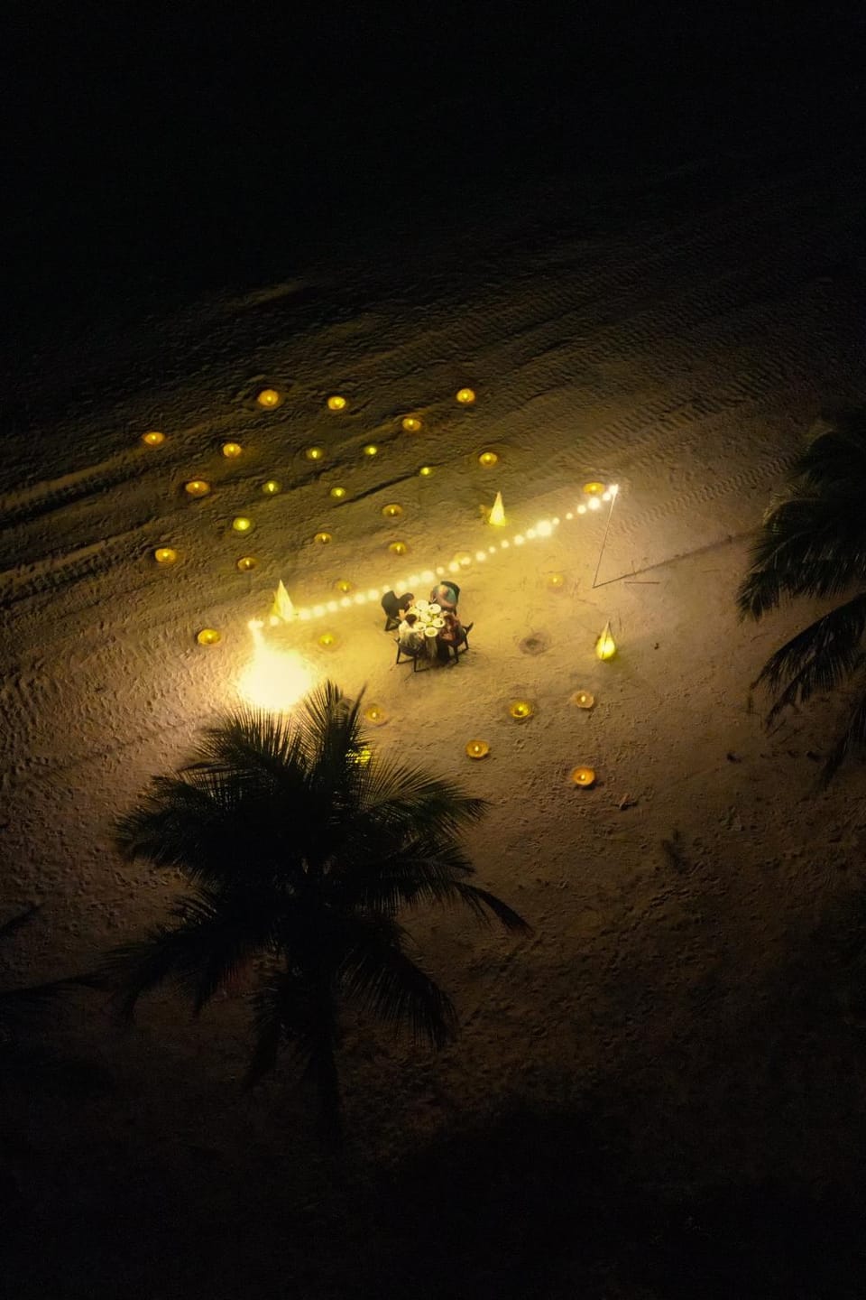 Beach, Dinner
