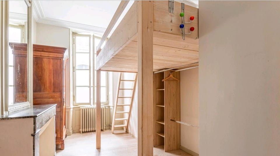 L'atypique, au centre ville pour 4 à 5 personnes Apartment in La Rochelle