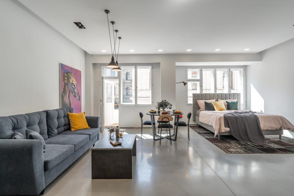 Bed, Living room, Photo of the whole room