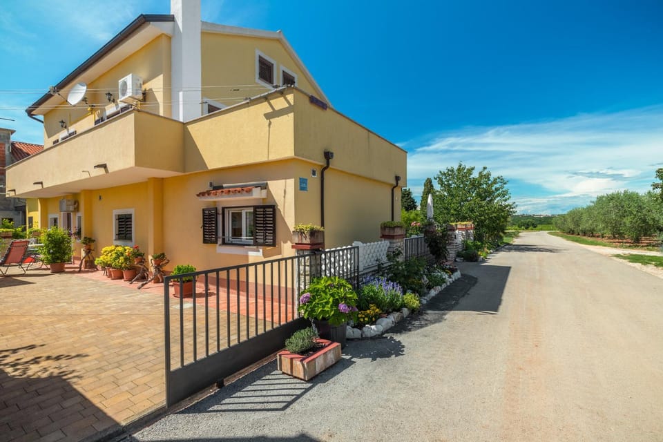 Patio, Balcony/Terrace