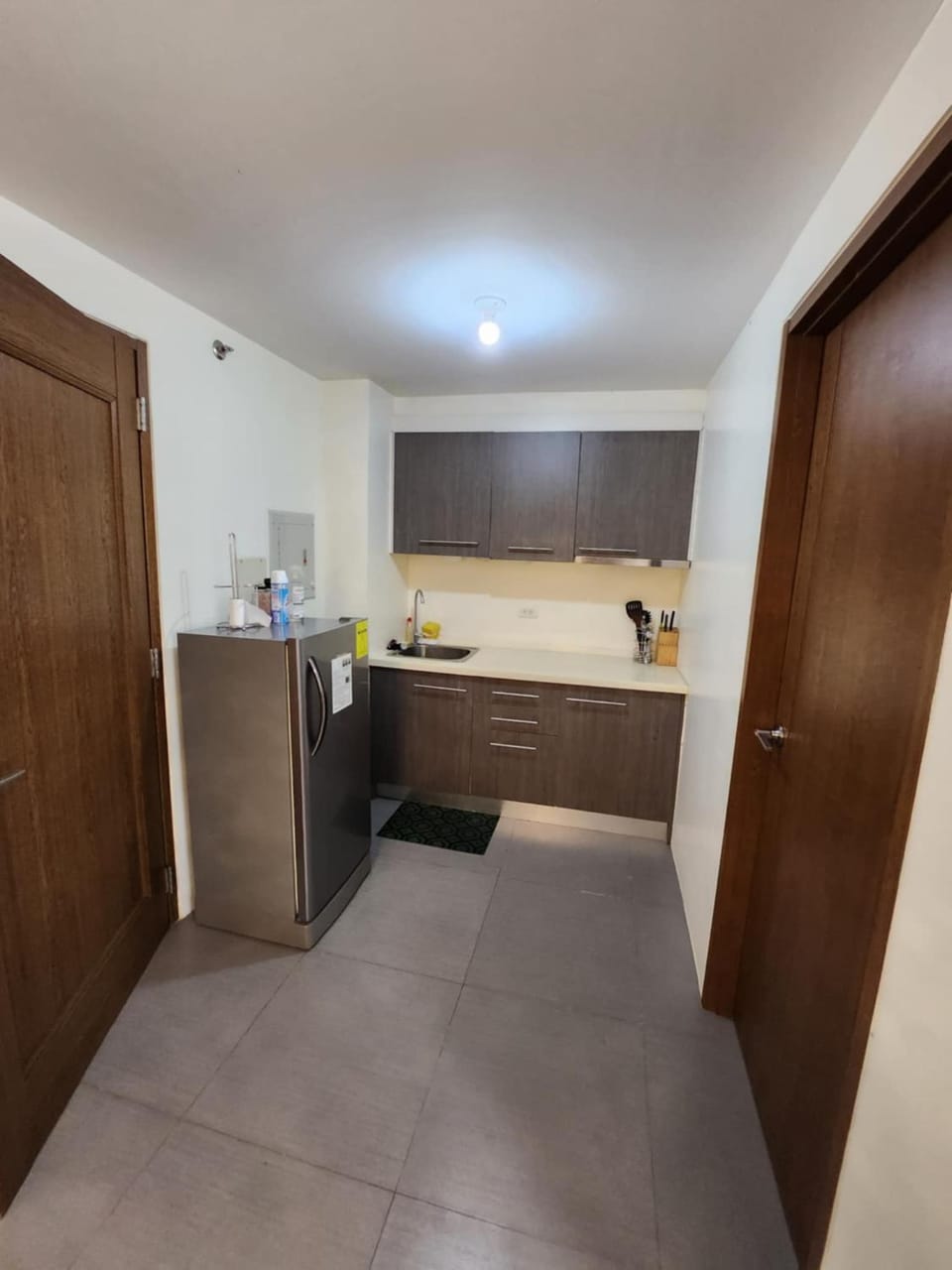 Jerry's Homestay Apartment in Las Pinas