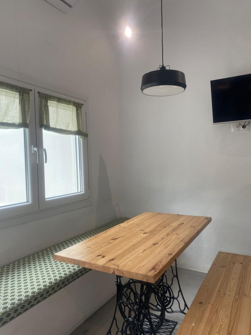 The Nest 2 Apartment in Decentralized Administration of the Aegean
