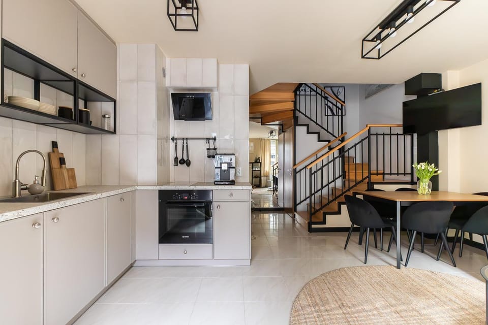 Coffee/tea facilities, Kitchen or kitchenette, Dining area, dishwasher, oven, pet friendly, stove, toaster
