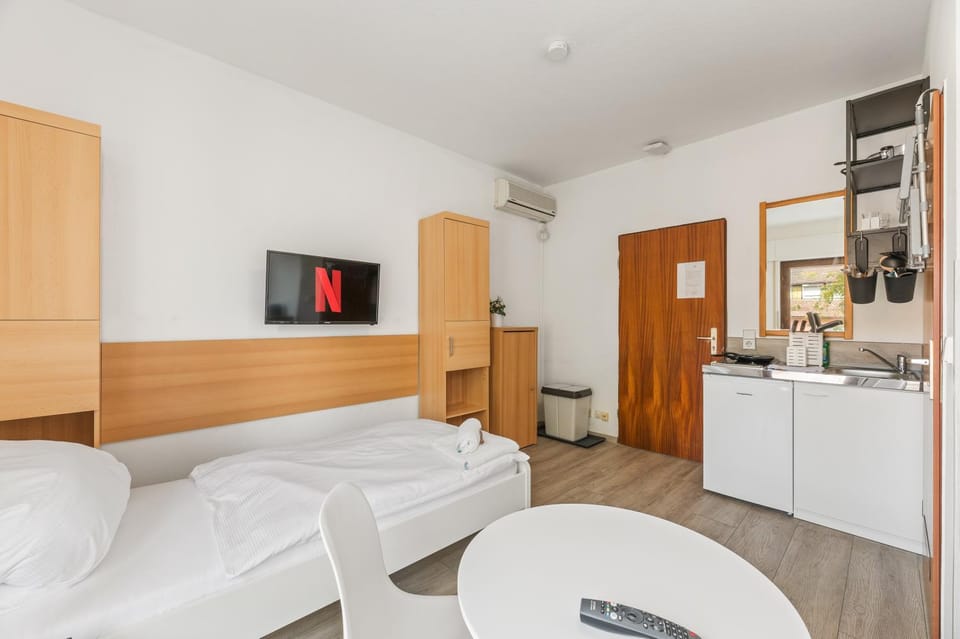 Kitchen or kitchenette, Photo of the whole room