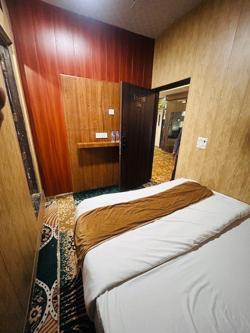 The Tulsi Garden - Ashram vihar vrindavan Hotel in Uttar Pradesh