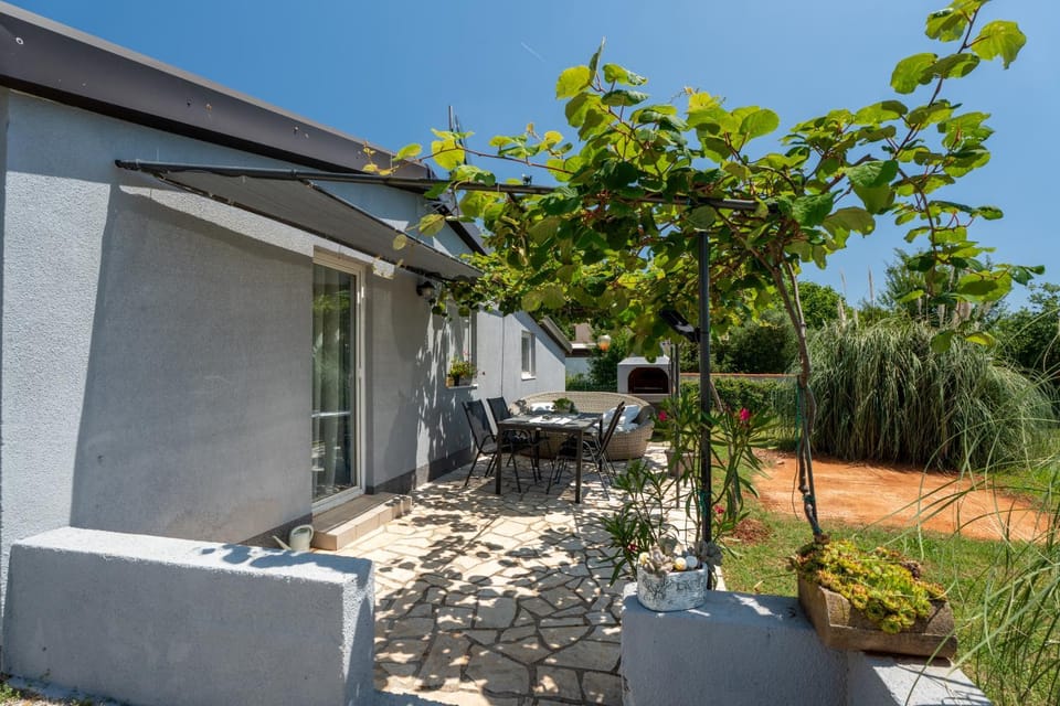 Guest house Krajcar House in Istria County