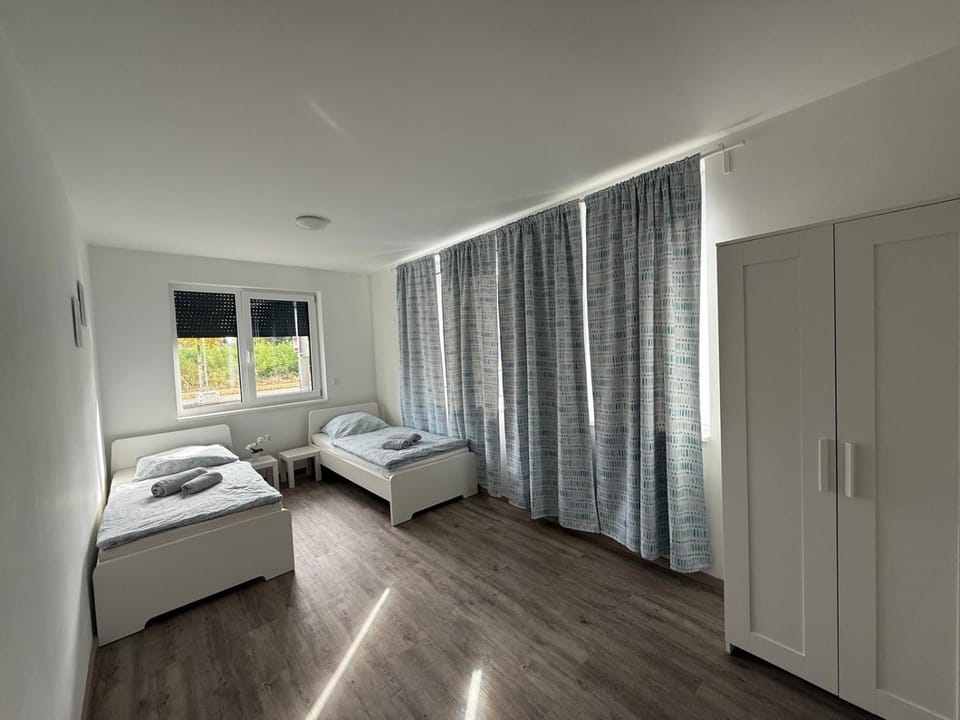Top Ferien- und Monteurswohnungen in Taucha bei Leipzig Nähe A14 Apartment in Leipzig