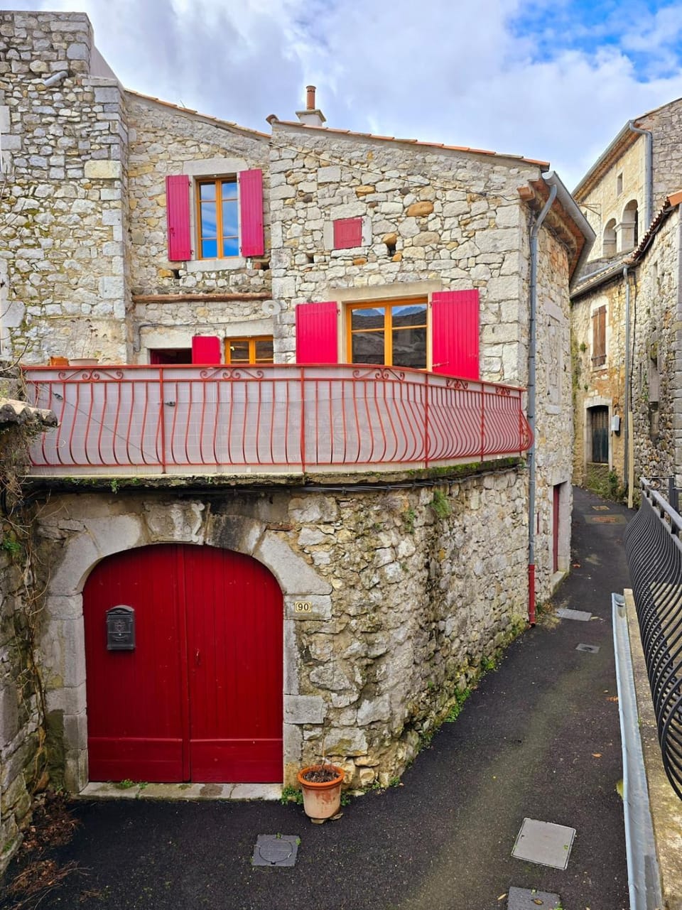 Property building, Street view