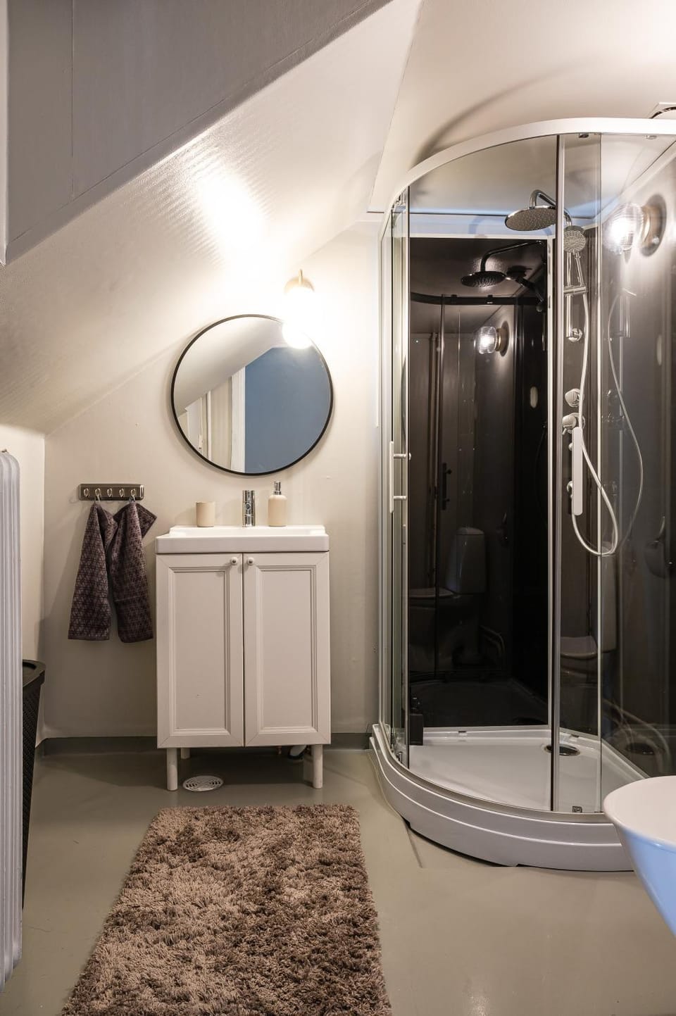 Shower, Bathroom