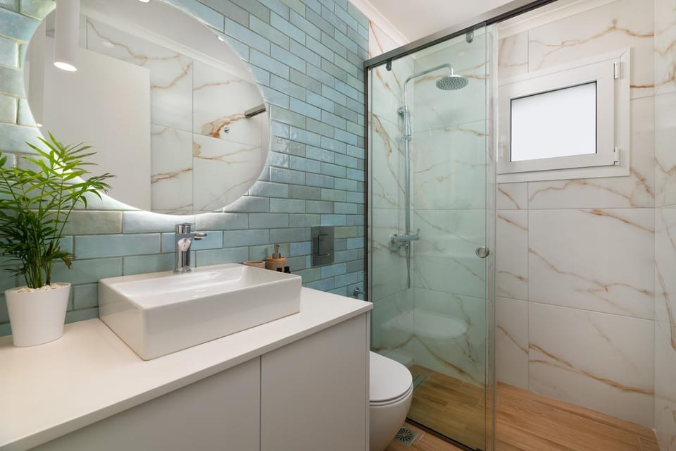 Shower, Toilet, Bathroom