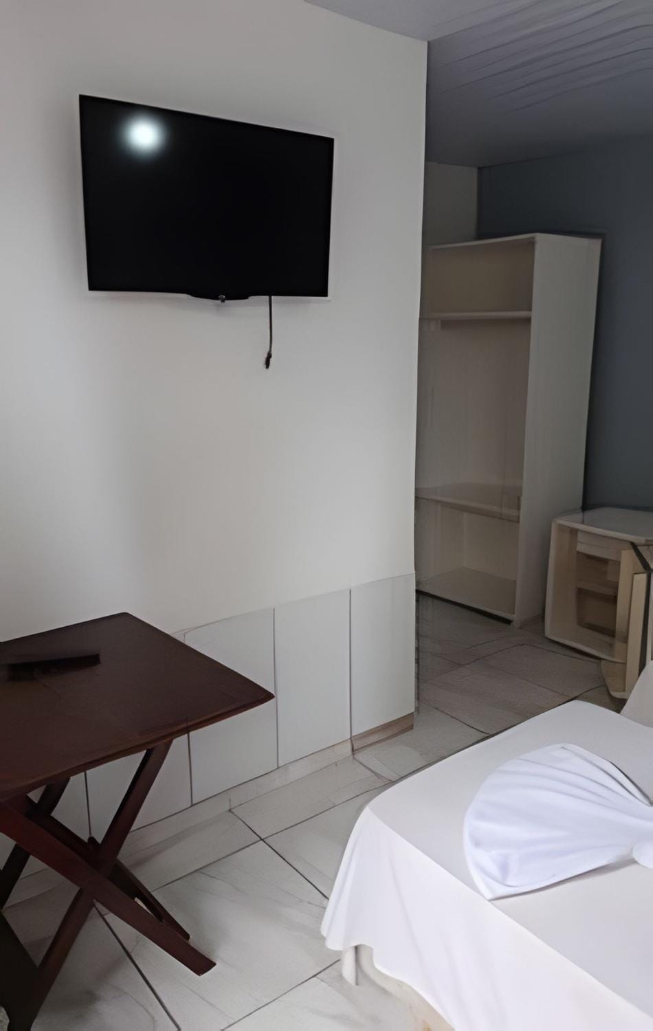 Suíte a 500m da praia com AC House in Cabo Frio