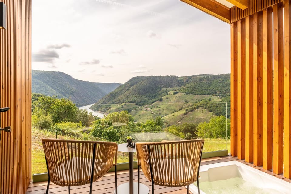 Hot Tub, River view