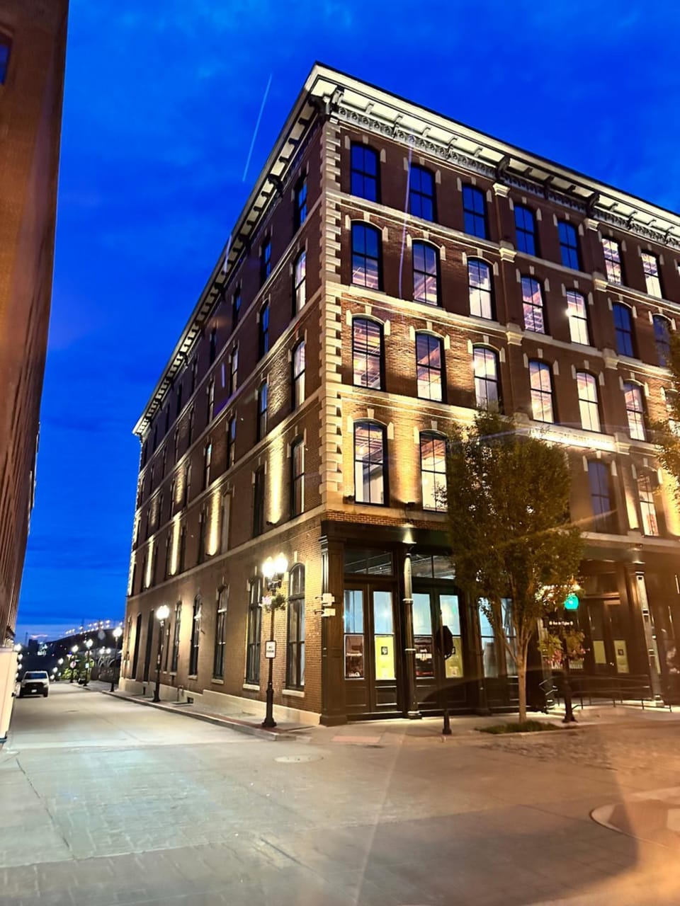 Brick & Bed Riverfront Lofts, G 205 Apartment in Saint Louis