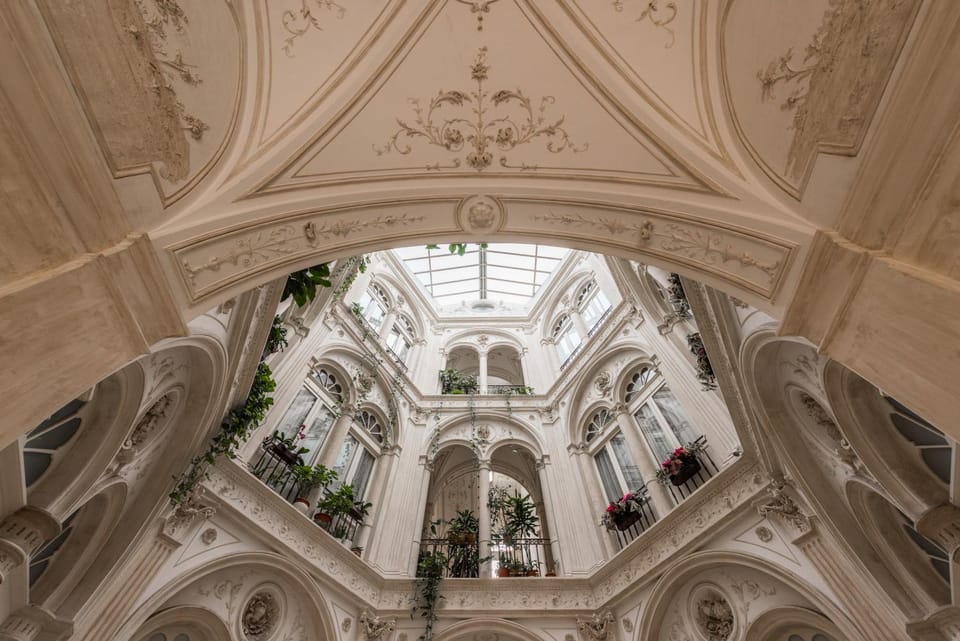 Nearby landmark, On site