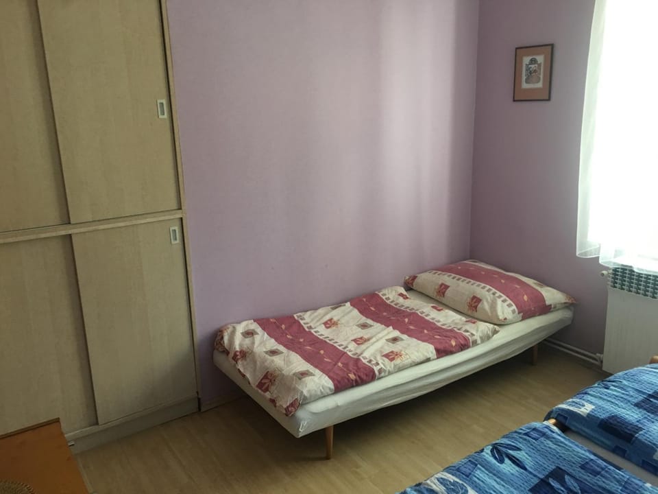 Bed, Bedroom, bunk bed