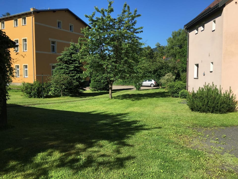 Property building, Garden, Floor plan, Entertainment