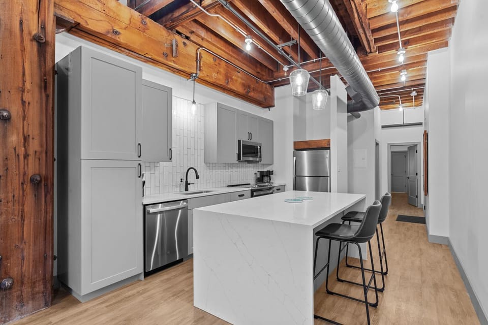 Brick & Bed Riverfront Lofts, G 206 Apartment in Saint Louis