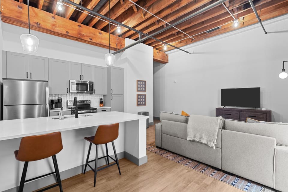 Brick & Bed Riverfront Lofts, G 206 Apartment in Saint Louis