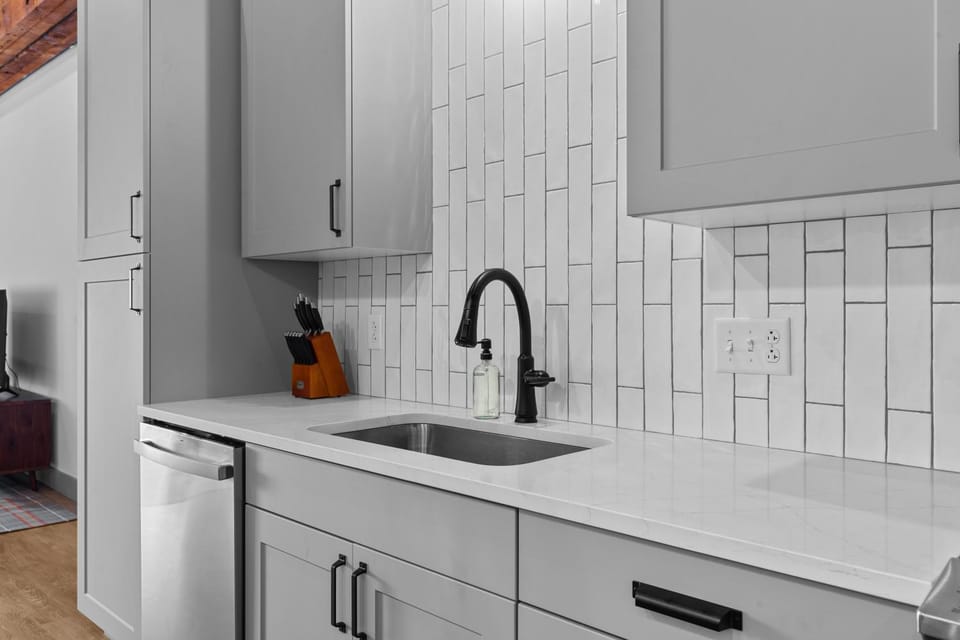 Brick & Bed Riverfront Lofts, G 206 Apartment in Saint Louis