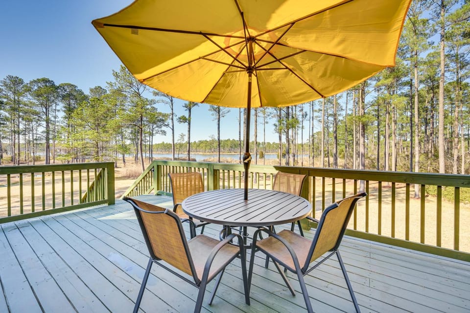 Boat Dock & Ramp: Upwind Acres Guesthouse! Apartment in North Carolina