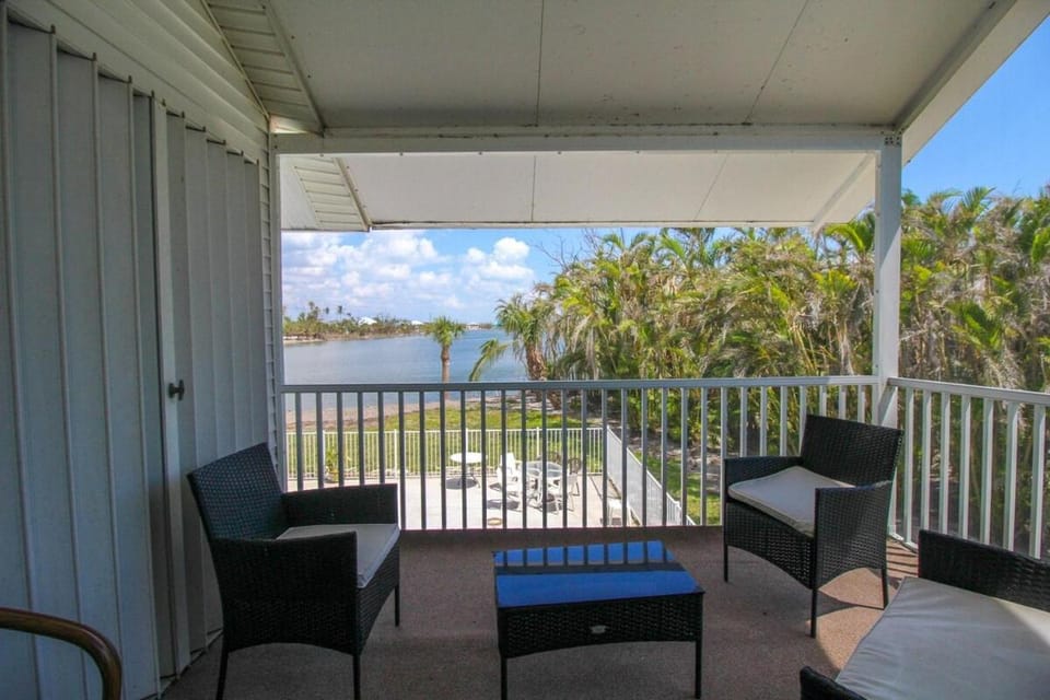 Patio, Day, Natural landscape, View (from property/room), Balcony/Terrace, Seating area