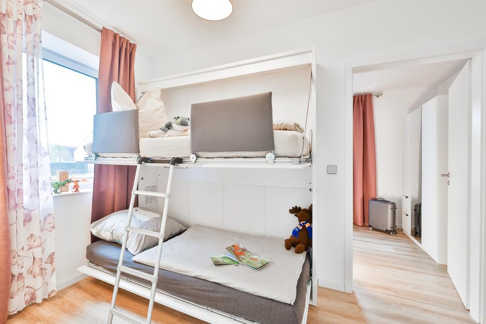 Bed, Photo of the whole room, Bedroom, bunk bed