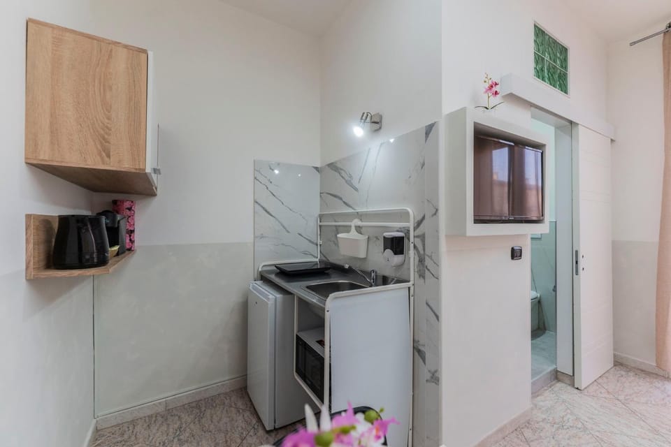 Fioravanti Apartments - San Luca Suite & Genesis House, A pochi passi dalla stazione, vicino al cuore di Bologna Apartment hotel in Bologna