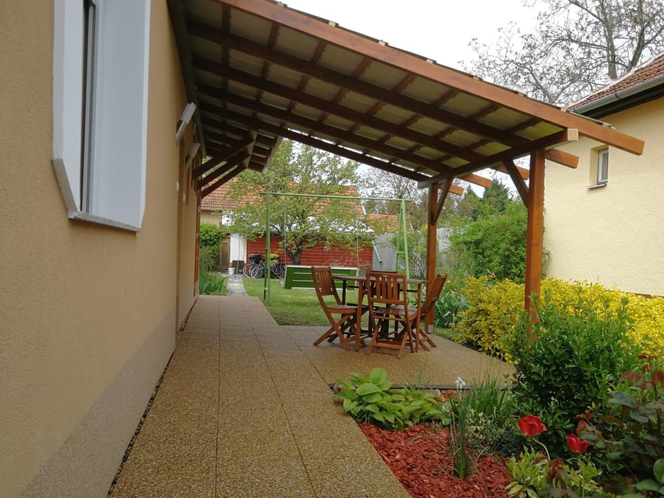 Balcony/Terrace, Balcony/Terrace