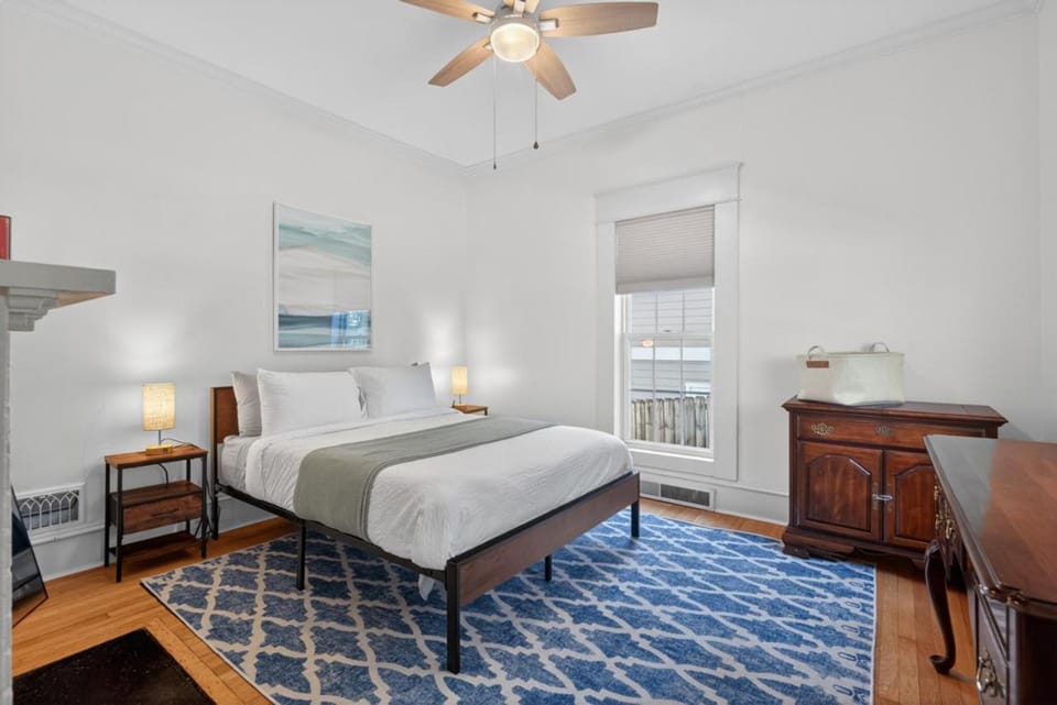 NEW! 2Br1Ba Convenient to 9th St, NCSSM Apartment in Durham