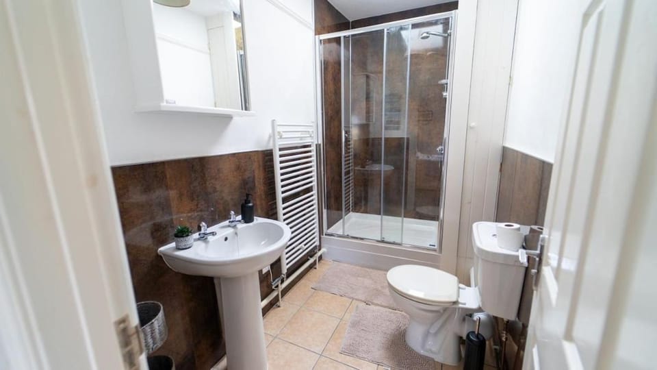 3 bedroom home by the beach House in Wales