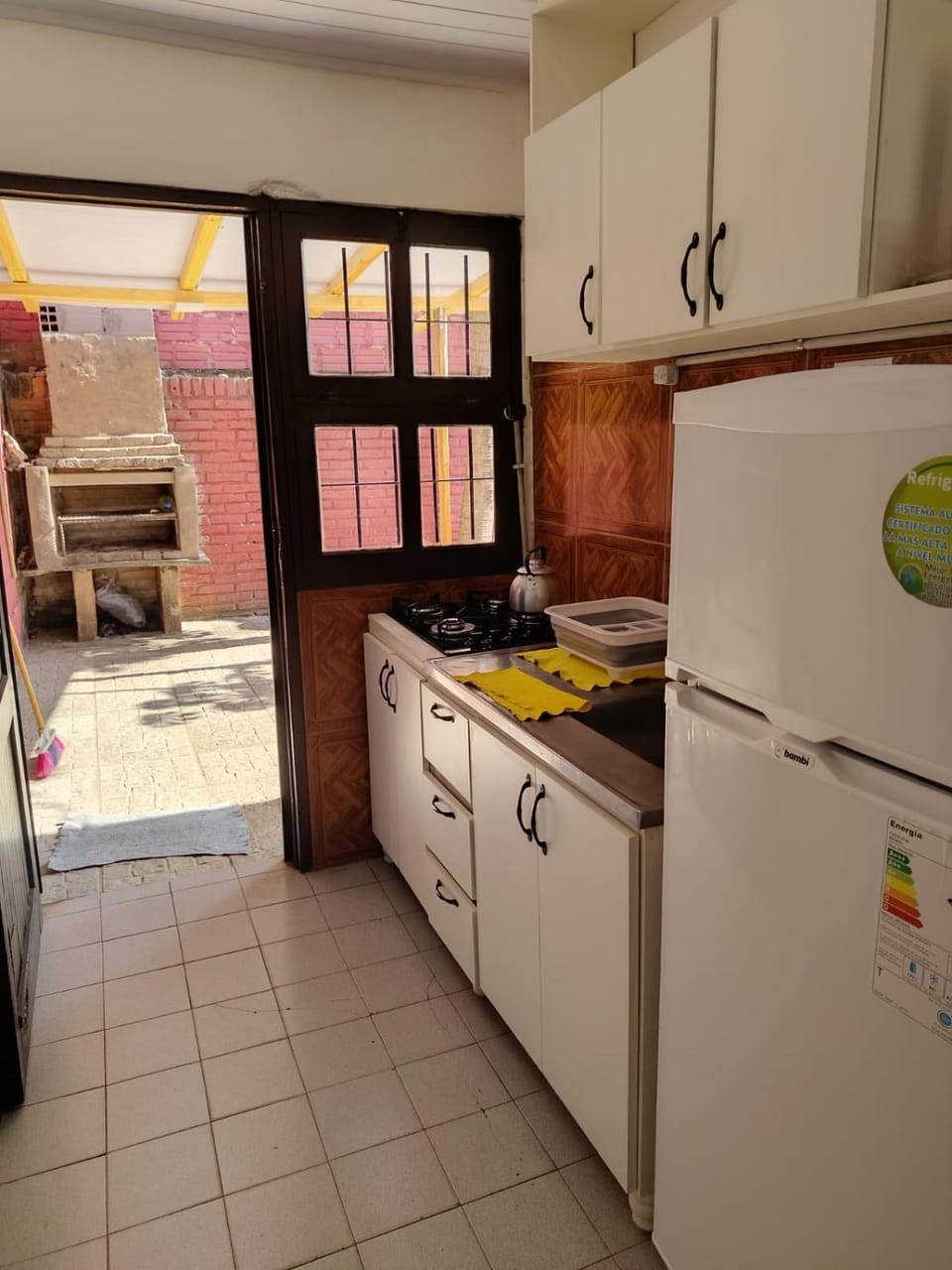 BBQ facilities, Kitchen or kitchenette