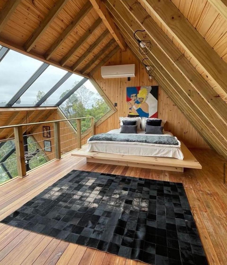 Bed, Photo of the whole room, Bedroom, air conditioner