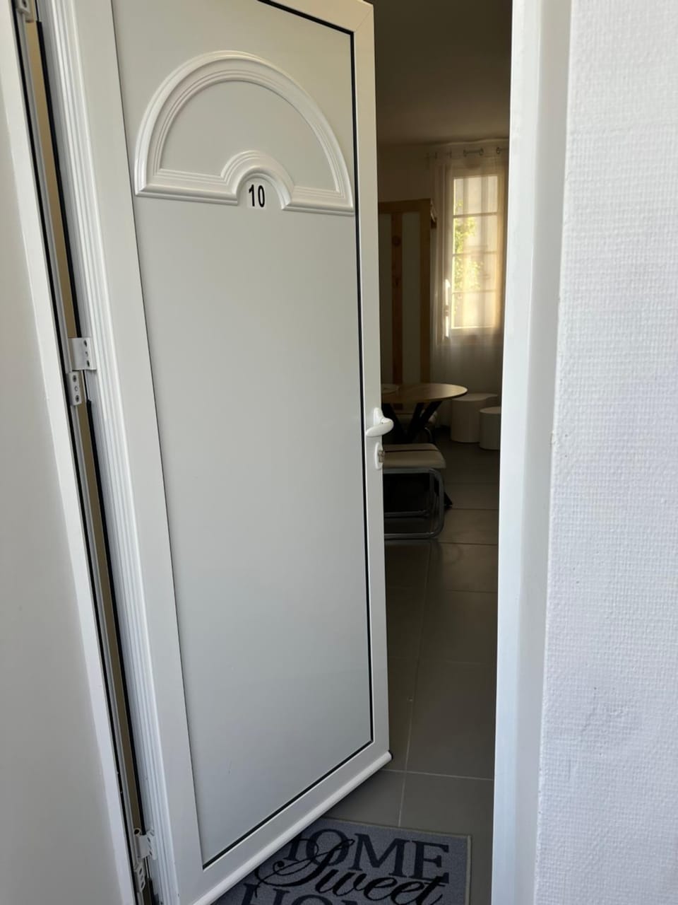 Studio TenStar Apartment in Aubervilliers