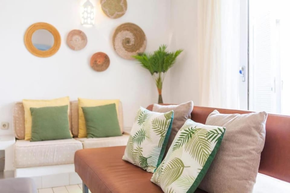 Living room, Decorative detail