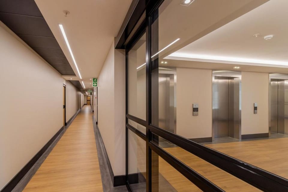 Foreshore Place Elegant Studio in CBD Apartment in Cape Town