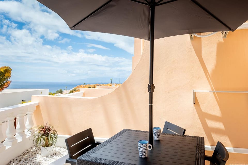 Paradise Court Suites Apartment in Costa Adeje