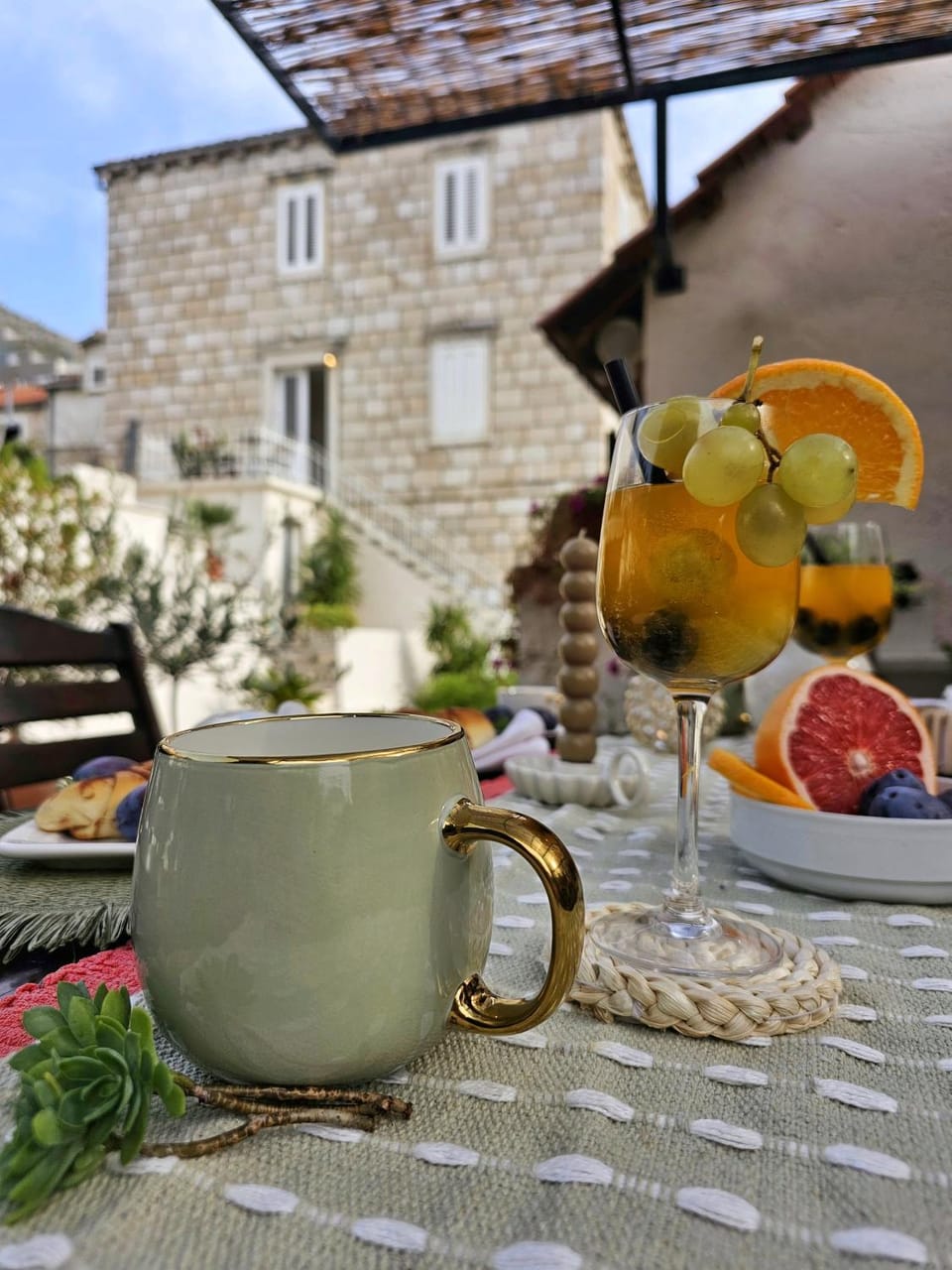Day, Food and drinks, Continental breakfast, Drinks
