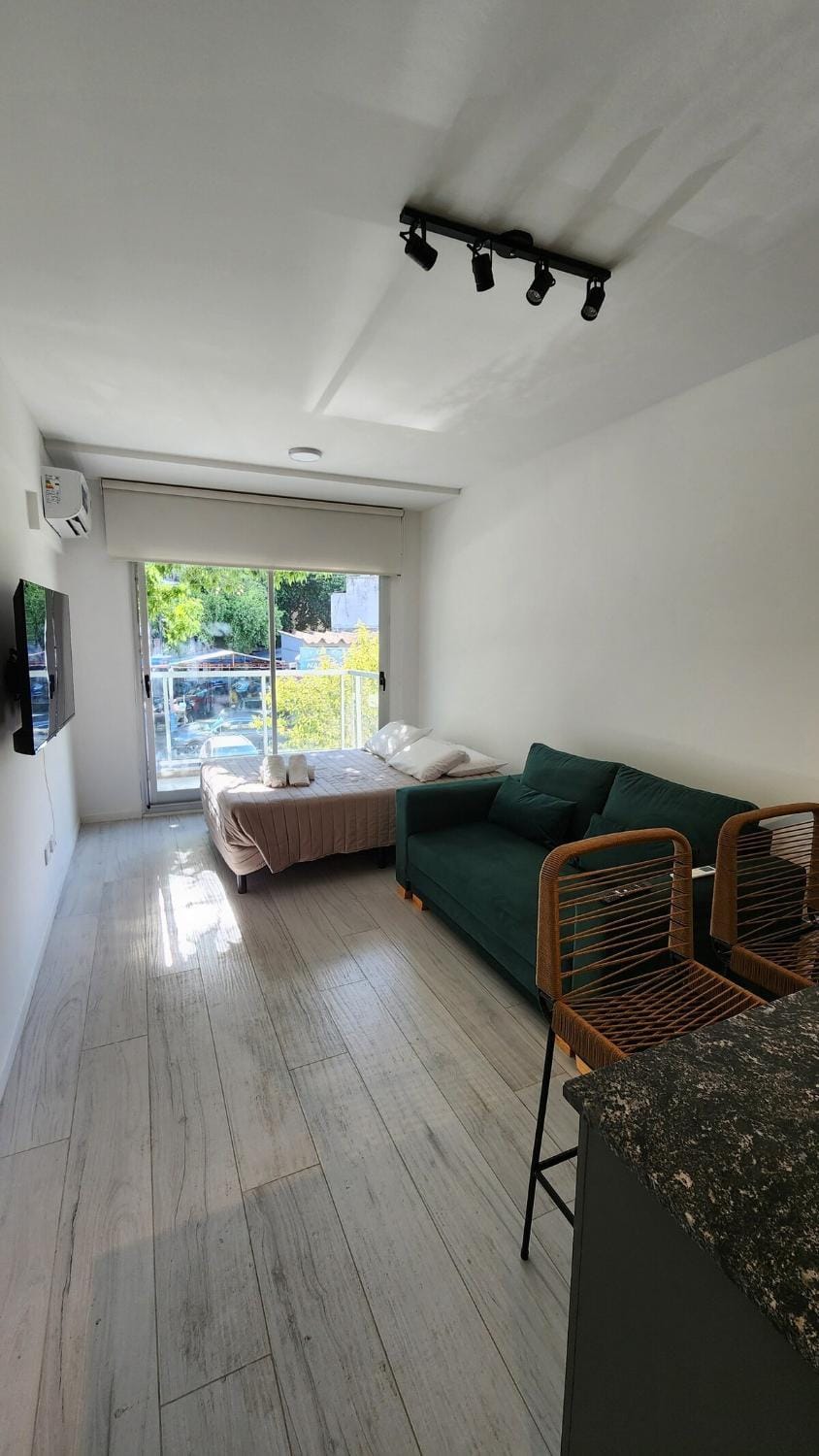 Monoambiente luminoso en Recoleta Apartment in Buenos Aires