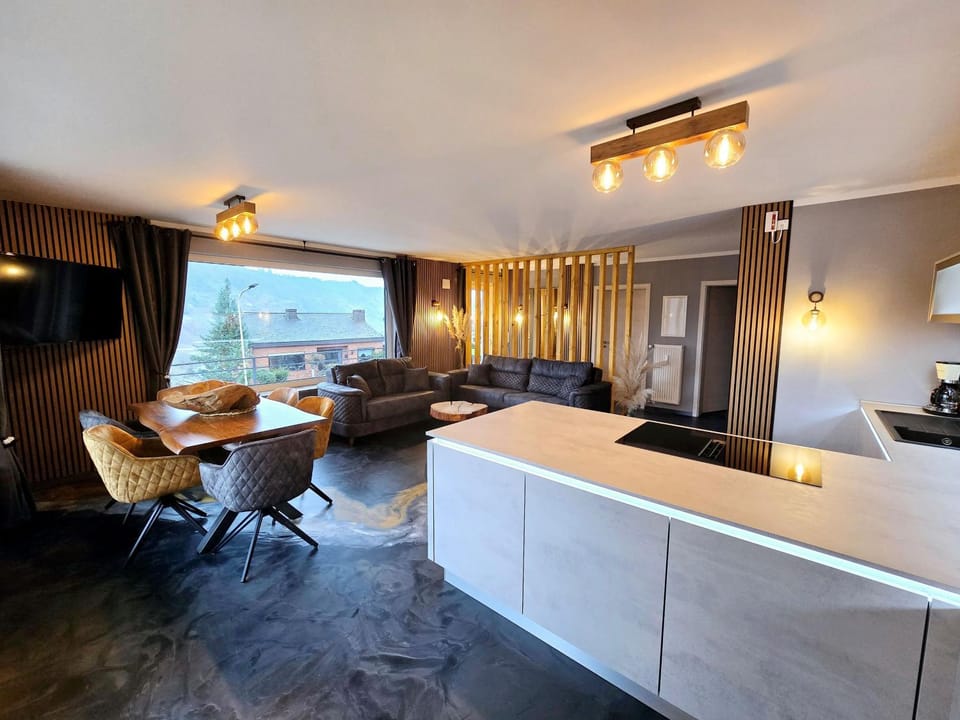 Living room, Dining area, kitchen