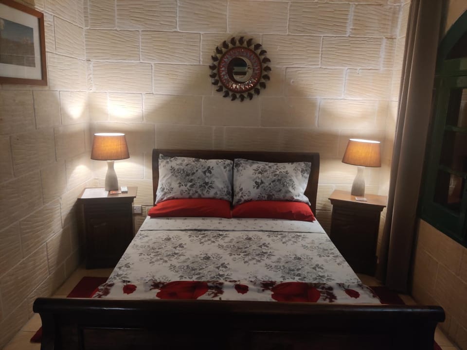 Tan-Namur Farmhouse B&B Bed and Breakfast in Malta