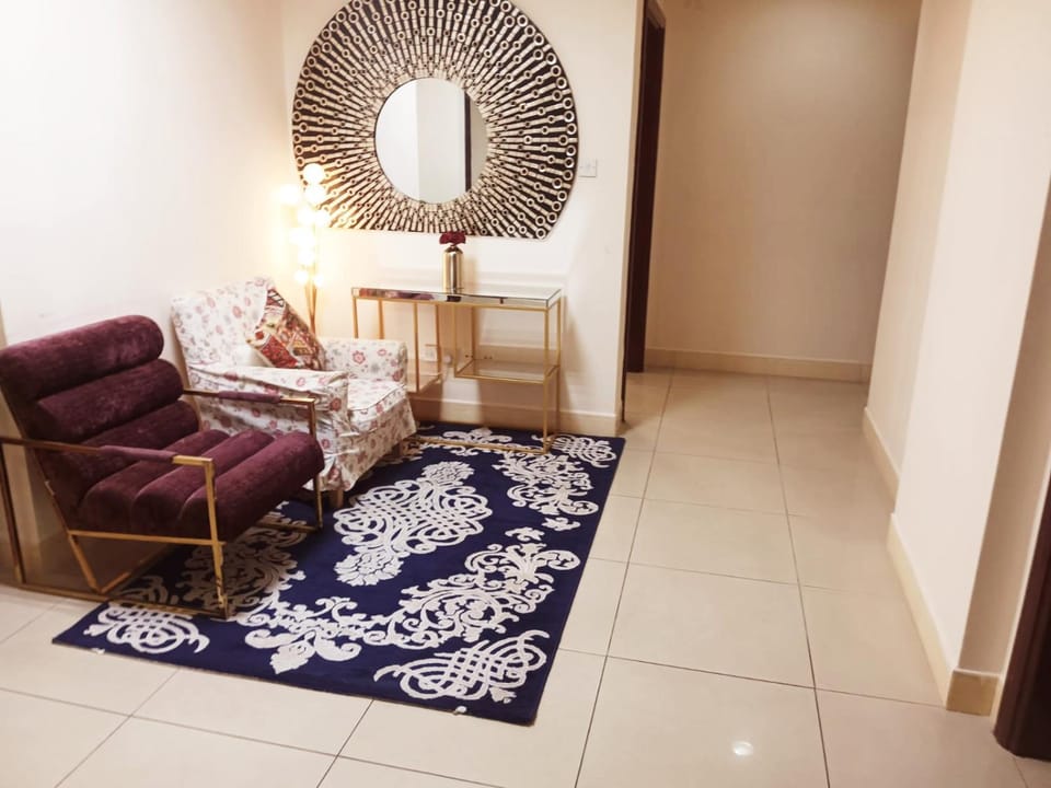 Luxury Royal 3-Bedroom Apartment with Garden View opposite to Safiya Park Apartment in Al Sharjah