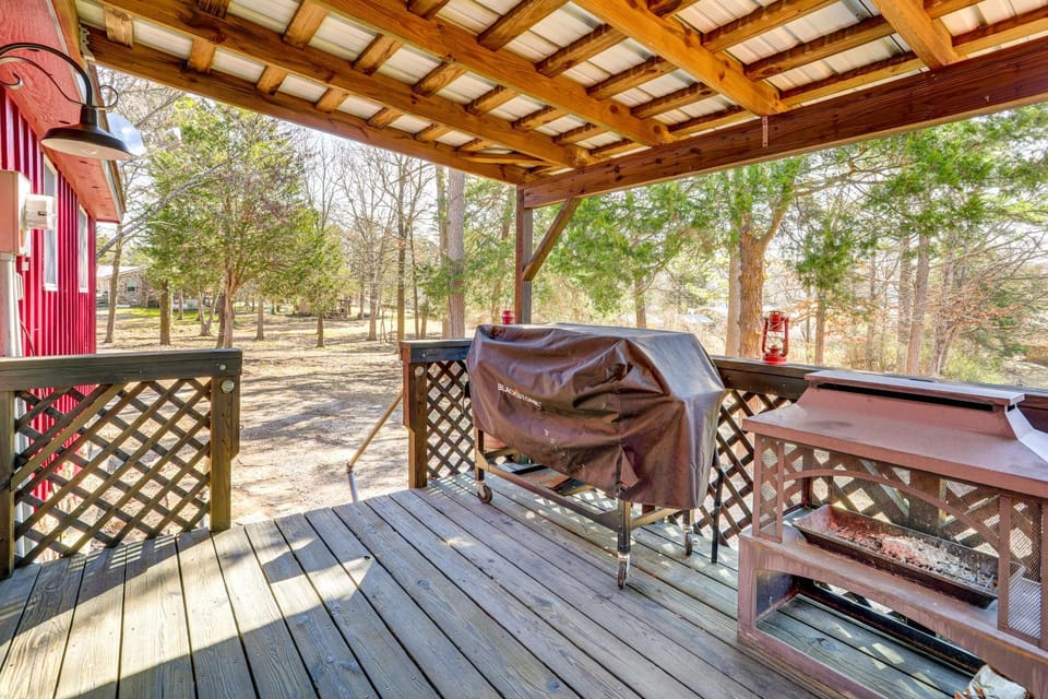 1 Mi to Dtwn Mountain View Home with Deck House in Mountain View