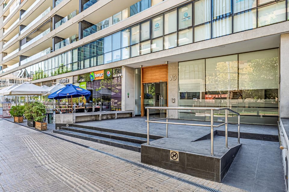 Property building, Facade/entrance
