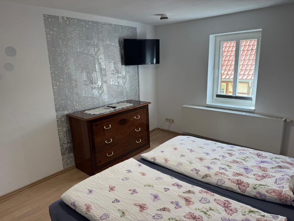 TV and multimedia, Bedroom