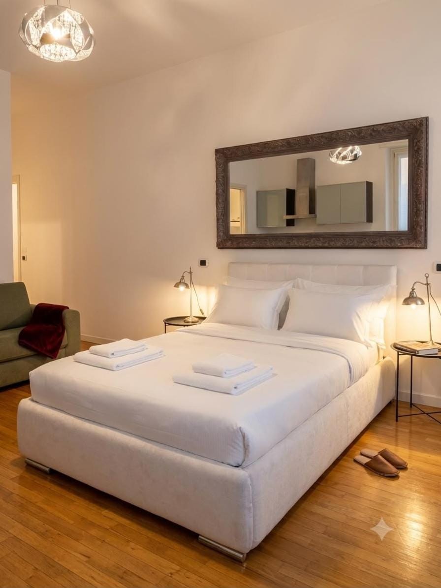 Bed, Bedroom