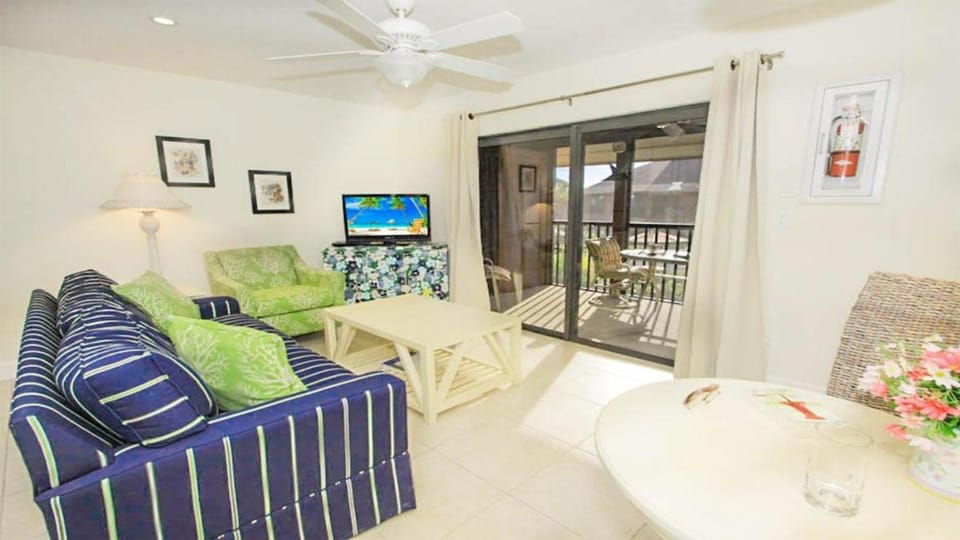 Pet Friendly Paradise on Sanibel Island with Private Beach - Signal Inn 12 House in Sanibel Island