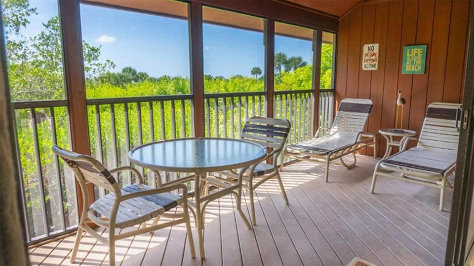 Patio, Balcony/Terrace, Seating area