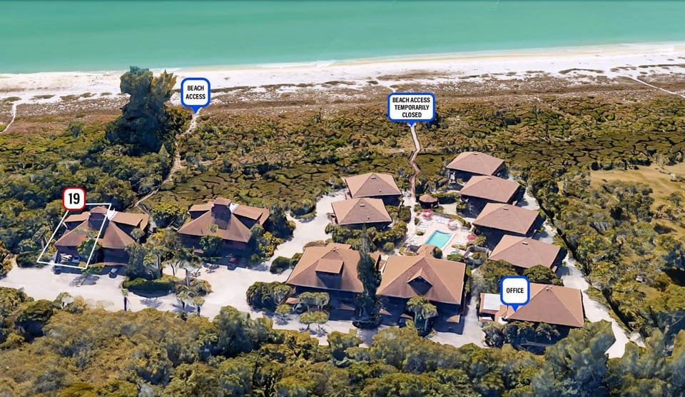 Property building, Bird's eye view, Beach