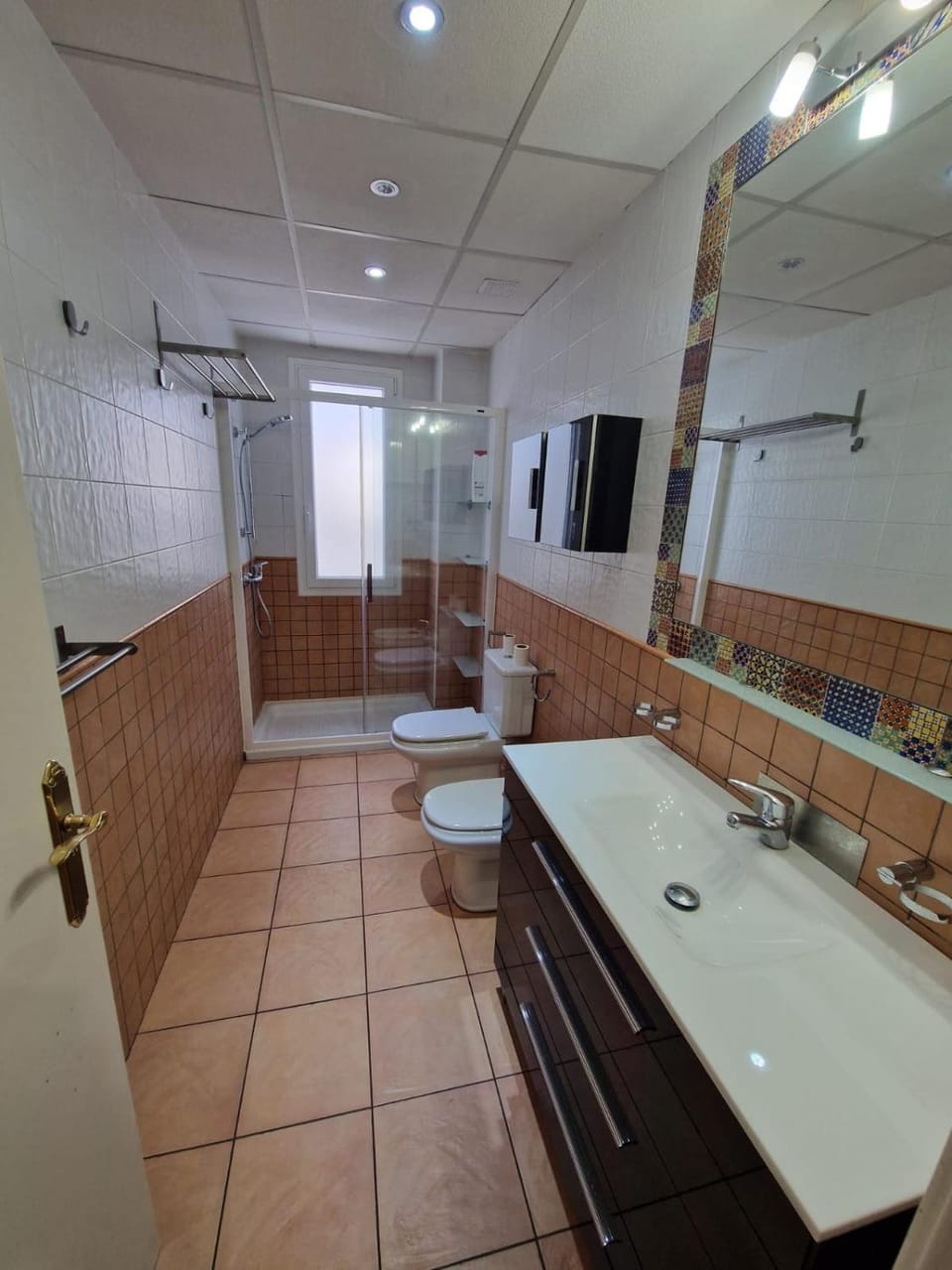 Shower, Toilet, Bathroom
